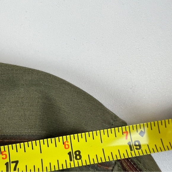 Men's Columbia Green Casual Button Down Shirt - Picture 8 of 9